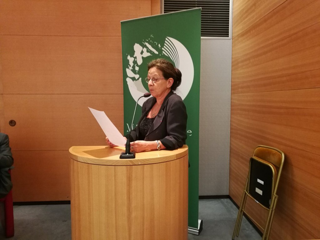 Dominique Martin-Ferrari, directrice d'Outremers Métamorphoses , a dirigé l'ensemble des débats lors de ce colloque