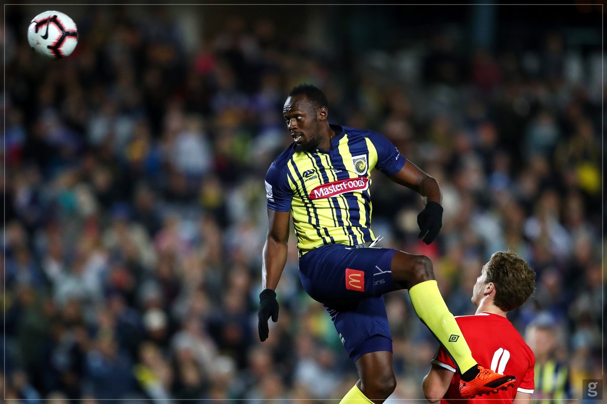 Football Usain Bolt A Disput Son Premier Match En Australie