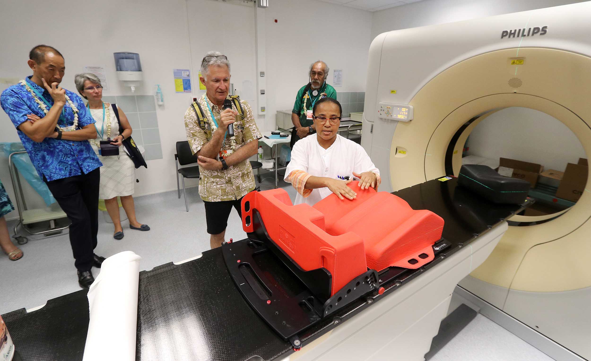 Les chefs de délégations ont visité ce lundi le Centre hospitalier de Polynésie ©Présidence de la Polynésie française