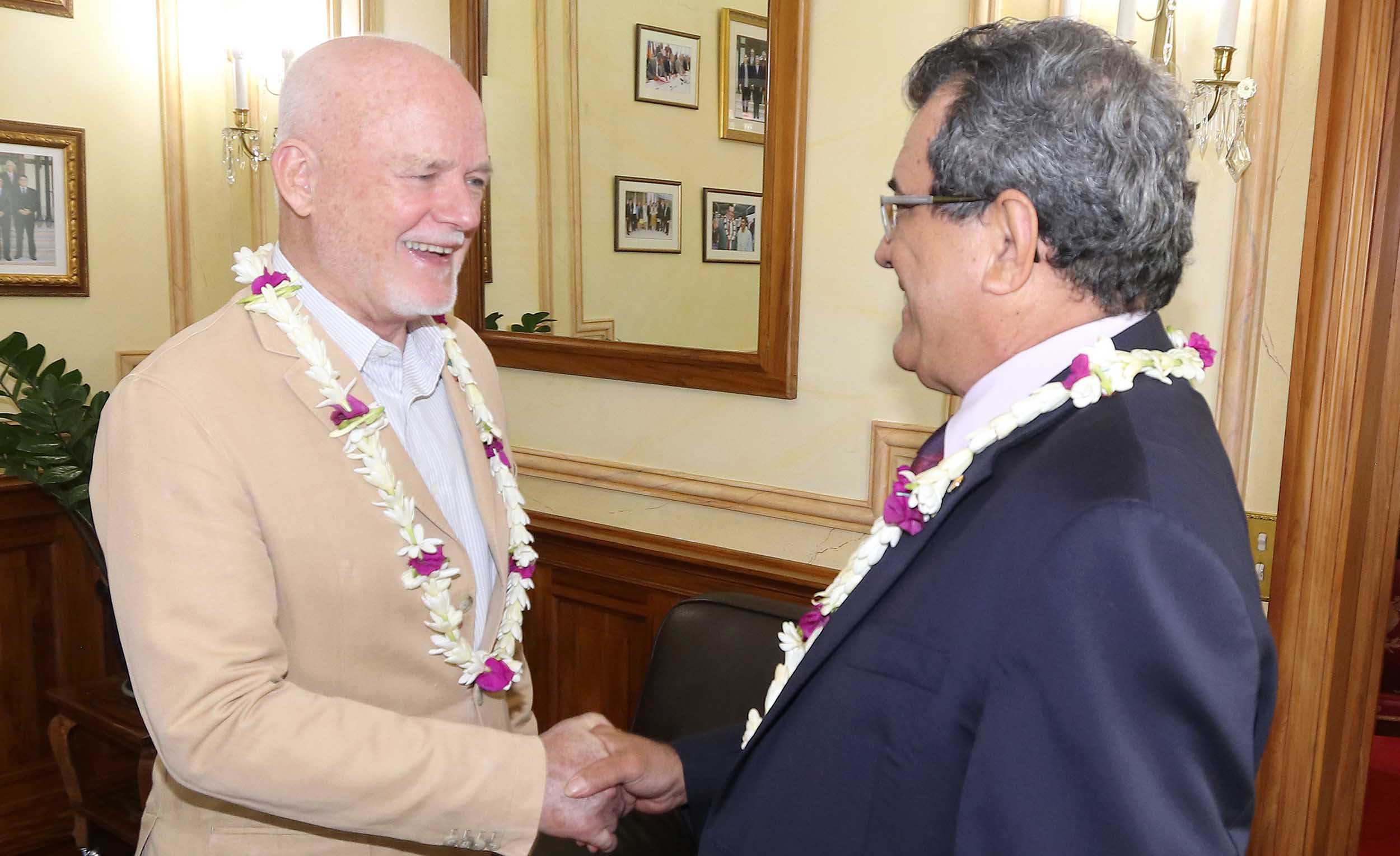 Peter Thomson et Édouard Fritch, président de la Polynésie ©Présidence de la Polynésie