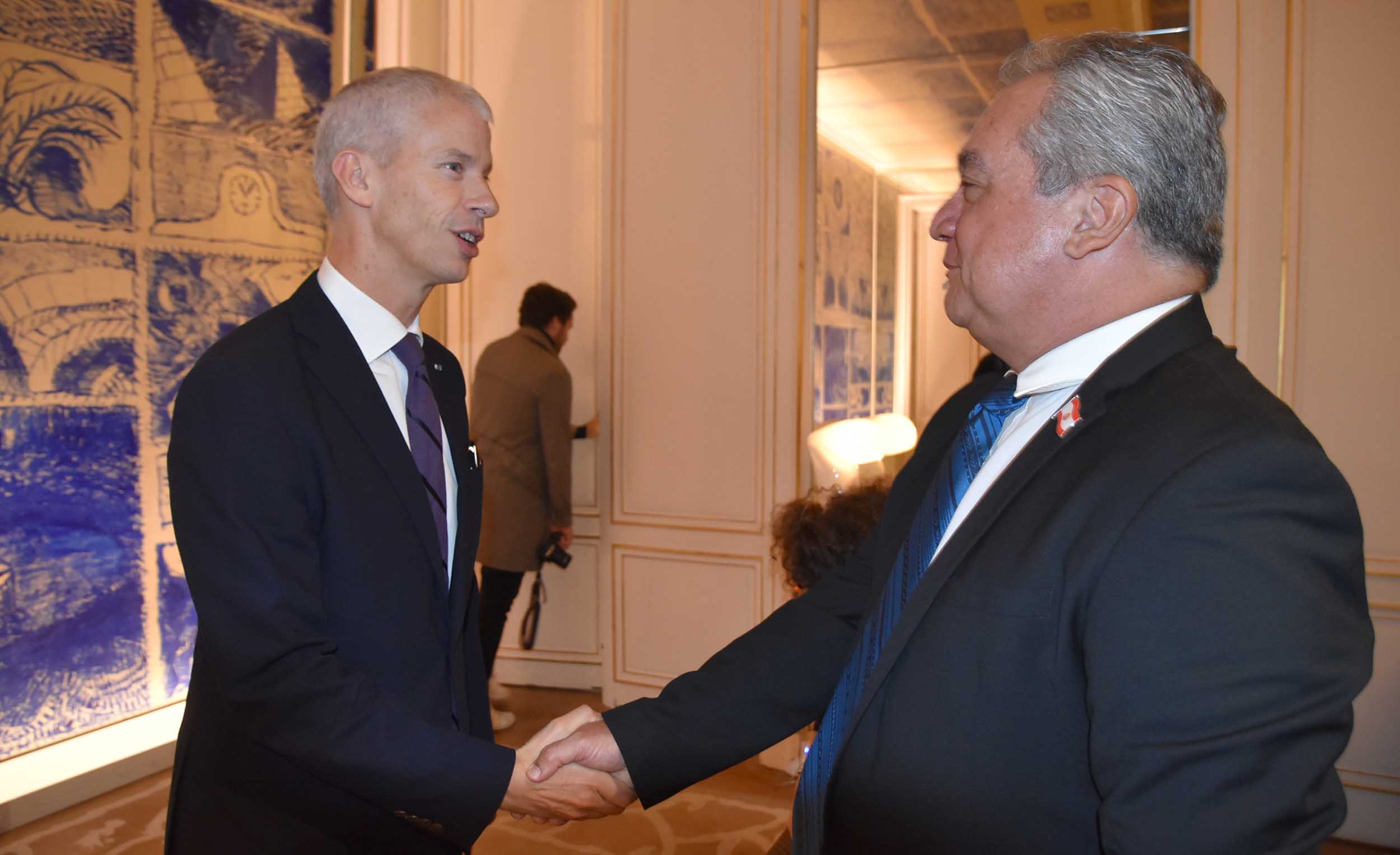 Les deux ministres de la culture se sont rencontrés ce jeudi à Paris 