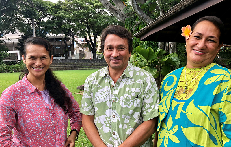 Christiane Kelley, Nuihau Laurey et Sylviane Terooatea ©Radio 1 Tahiti 