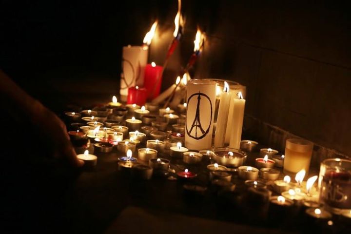Attentats de Paris : L&rsquo;Outre-mer rend hommage aux victimes
