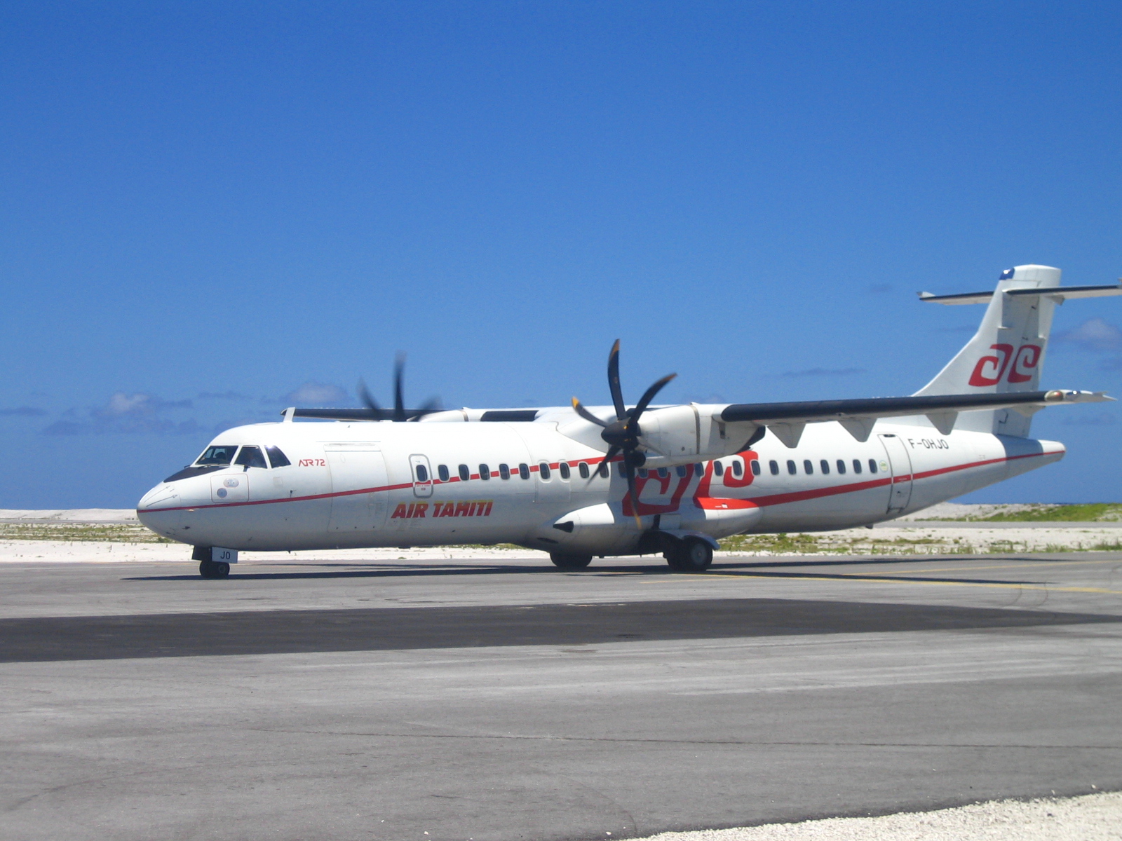 Polynésie : Air Tahiti suspend ses vols vers les îles