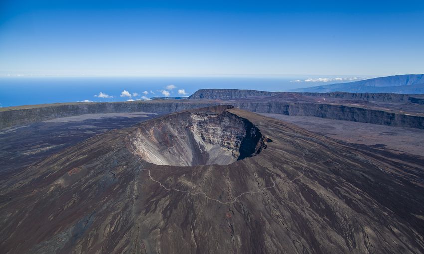 La Réunion : Le piton de la Fournaise en éruption