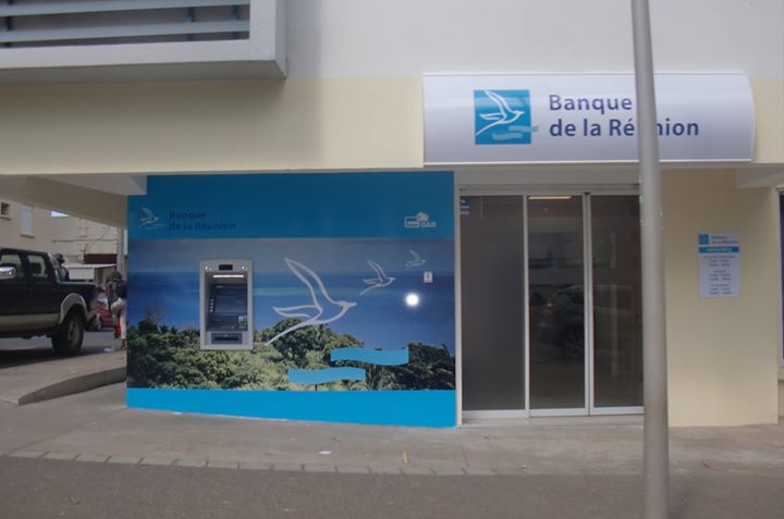 Banques: La Caisse d&rsquo;Epargne Provence-Alpes-Corse rachète trois banques ultramarines