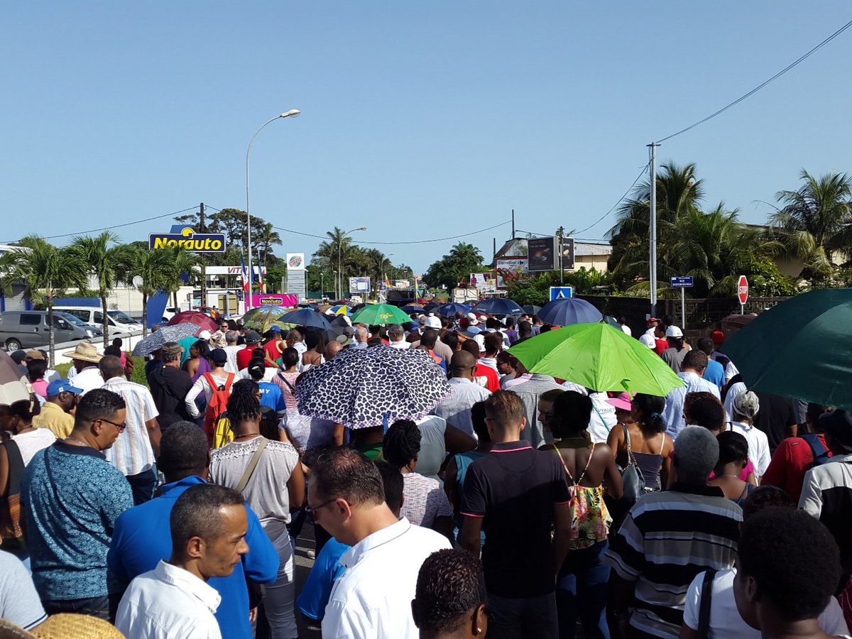 Guyane : Plus de 1000 personnes ont manifesté contre l&rsquo;insécurité à Cayenne