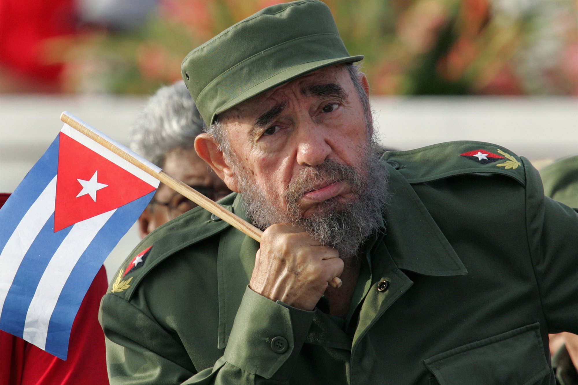 Cuba: À 90 ans, Fidel Castro se montre et s’en prend aux Etats-Unis