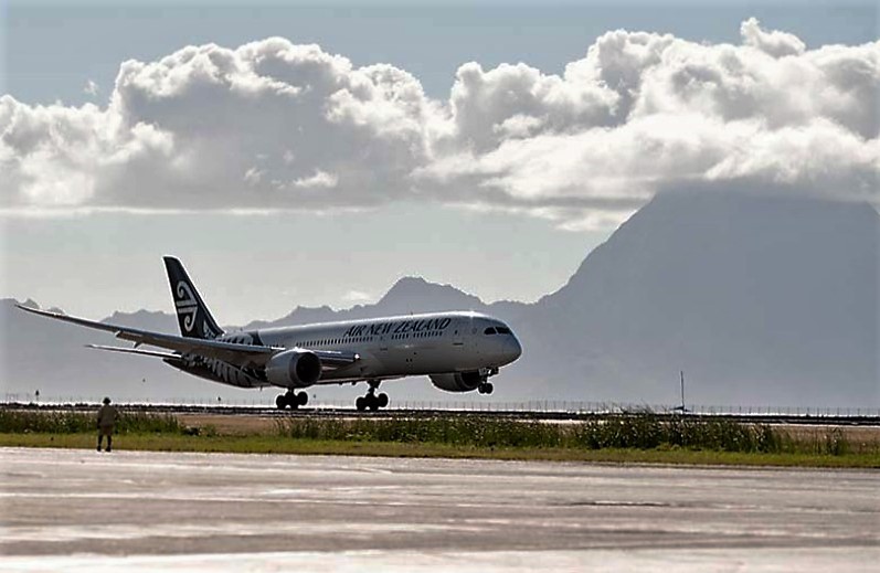 Desserte aérienne: En Polynésie française, Air New Zealand pose le premier Dreamliner