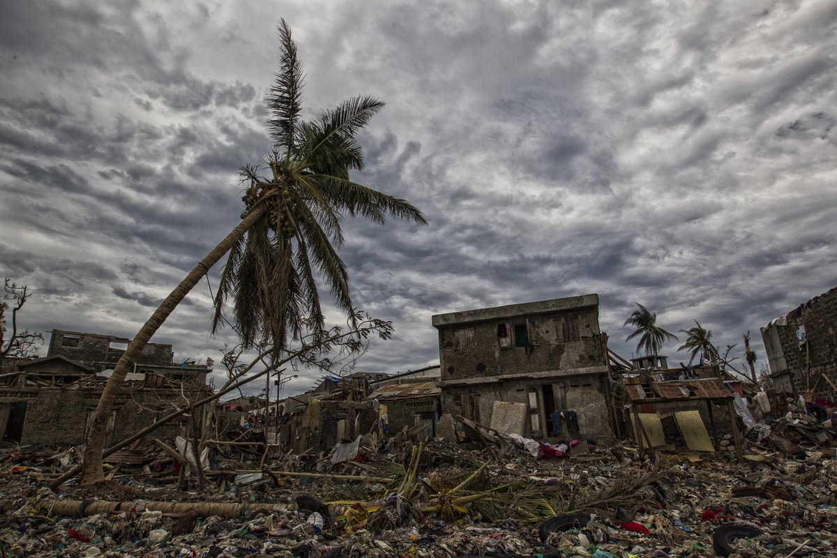 Ouragan Matthew: En Haïti, un bilan qui s’alourdit et l’arrivée des premières aides internationales sous fond de méfiance