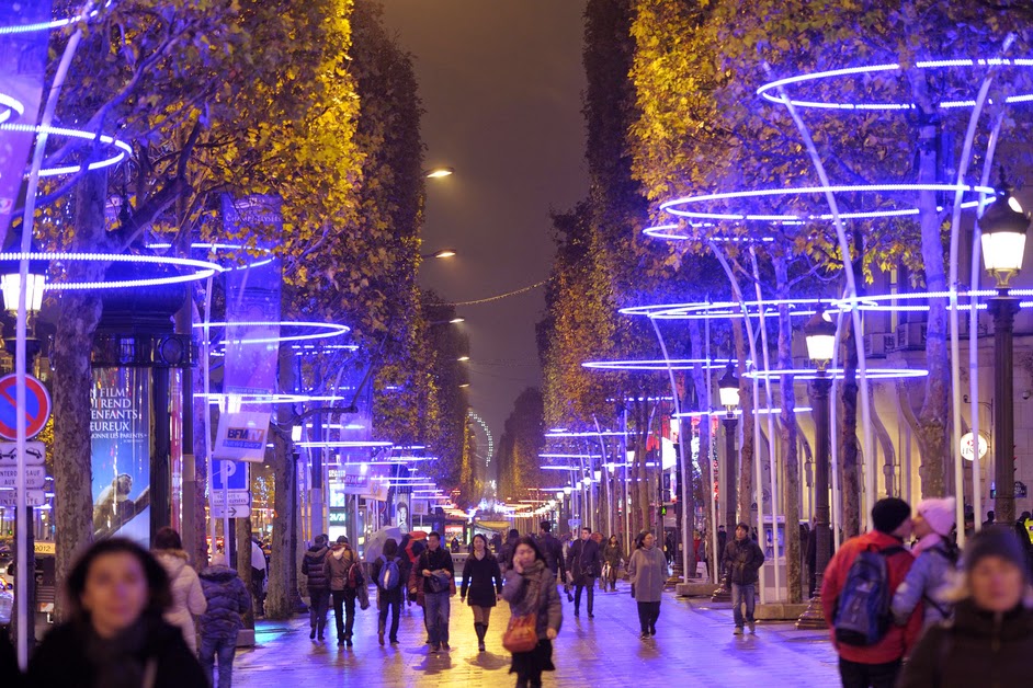 Paris : Teddy Riner parrainera les illuminations de Noël sur les Champs-Elysées