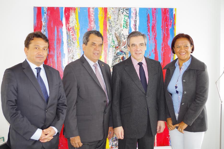 Edouard Fritch à Paris: &laquo;&nbsp;Nous allons soutenir Mr Fillon&nbsp;&raquo;, assure le Président polynésien
