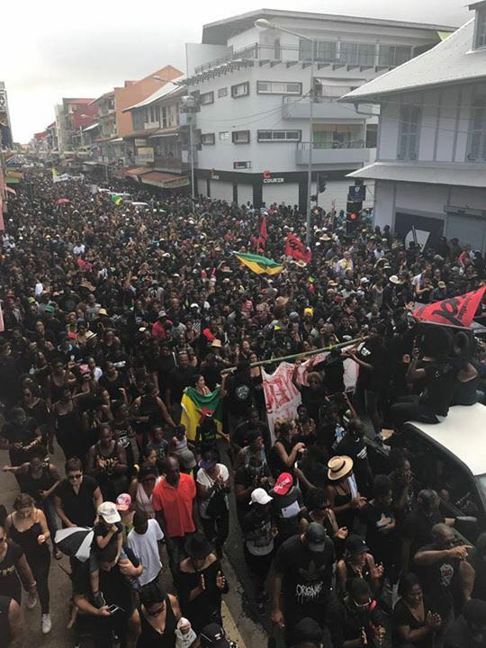 Quelques centaines de Guyanais pour le premier anniversaire de la Grande Marche