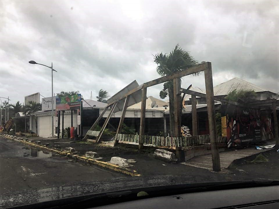 Ouragan Maria : Deux morts en Guadeloupe, Saint-Martin et Saint-Barthélemy en alerte violette