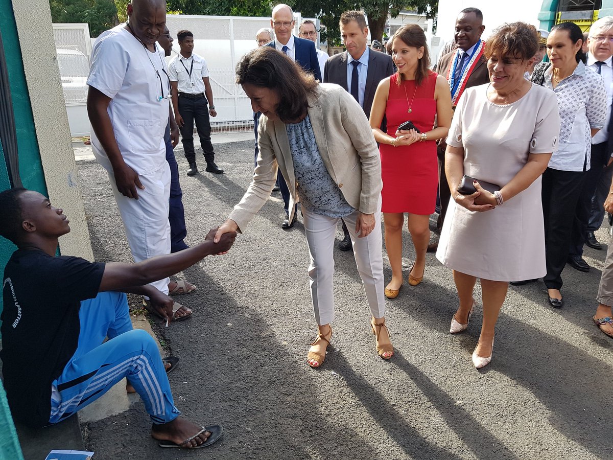 A Mayotte, Agnès Buzyn défend la qualité des soins des hôpitaux de l’île
