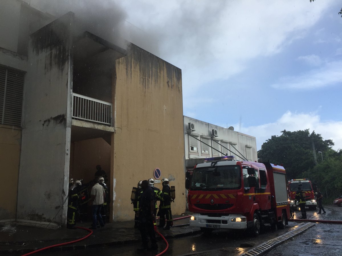 Guadeloupe: Le CHU de Pointe-à-Pitre évacué en raison d’un incendie