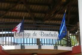 Mayotte : Un troisième collège exerce son droit de retrait dans un lycée après un personnel agressé