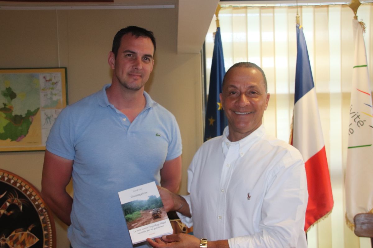 Orpaillage illégal en Guyane : Un gendarme raconte 6 ans de lutte contre l&rsquo;orpaillage dans un livre &laquo;&nbsp;Garimpeiros&nbsp;&raquo;
