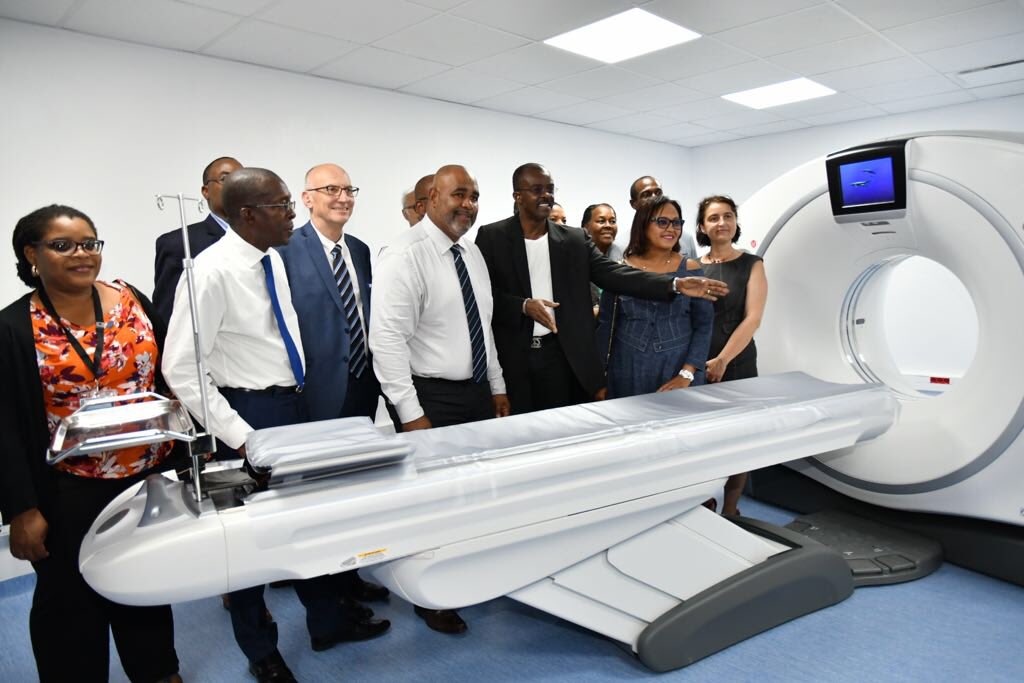 Santé en Guadeloupe: L’Hôpital de Marie-Galante dispose d’un nouveau scanner médical