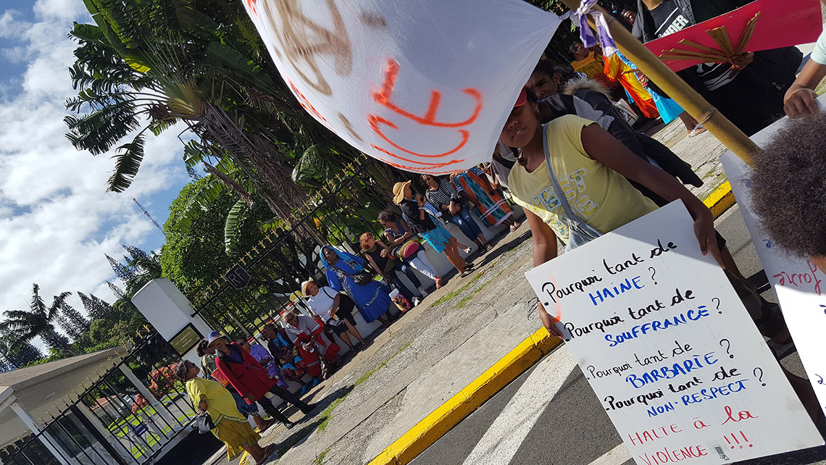 Nouvelle-Calédonie : Manifestation de femmes en colère à Nouméa après un viol sordide