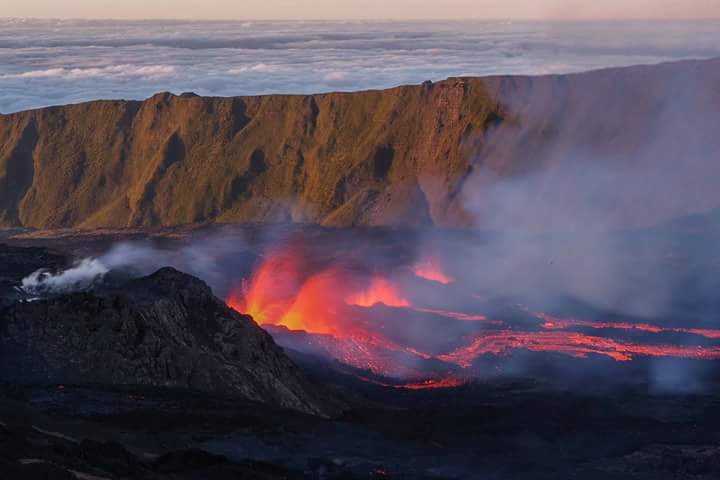 La Réunion : Le Piton de la Fournaise est entré dans sa 2ème éruption de l’année
