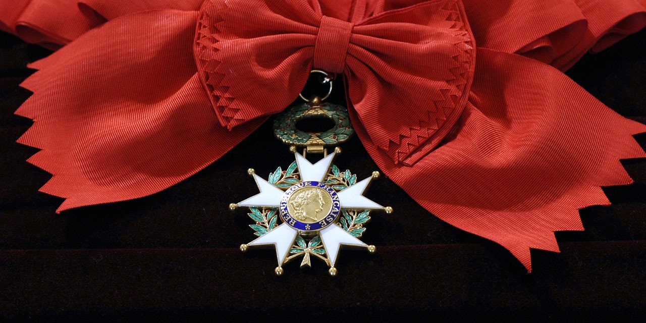 Légion d’honneur : Les promus ultramarins, dont la Réunionnaise Mémona Hintermann promue au grade d’Officier