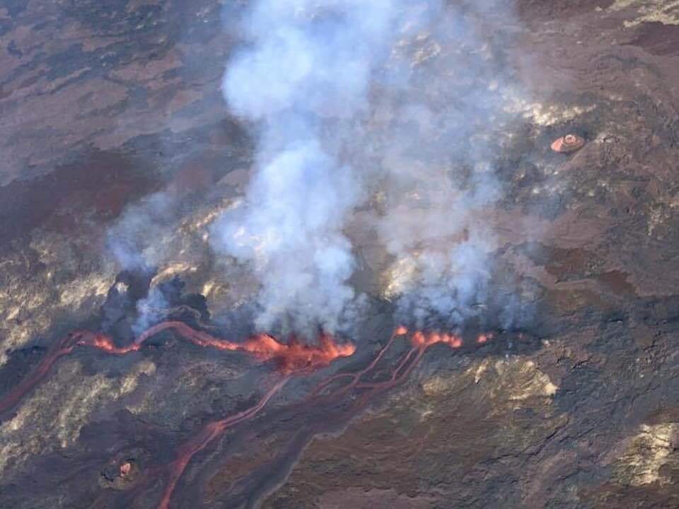 La Réunion: Le Piton de la Fournaise en éruption pour la quatrième fois de l&rsquo;année