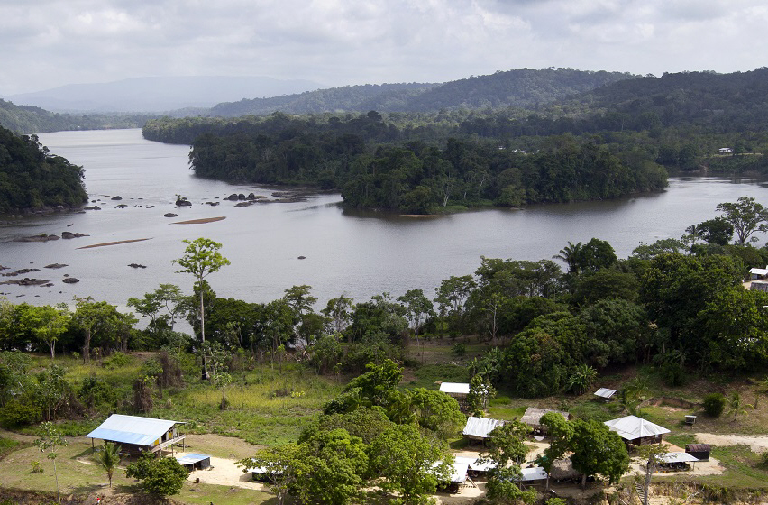 En Guyane, des villages du Haut-Maroni attendent toujours l&rsquo;électricité