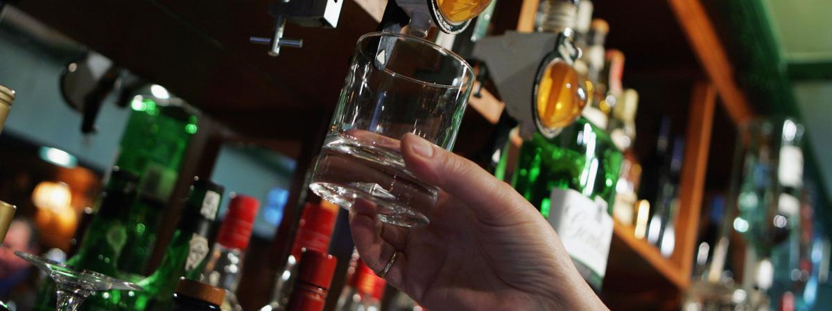 Lutte contre l’abus d’alcool : Un amendement pour revoir la fiscalité avantageuse des spiritueux en Outre-mer adopté