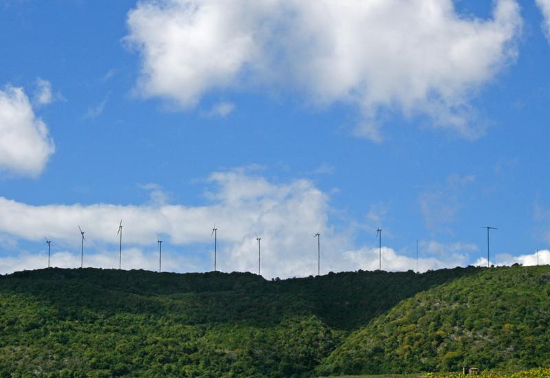 Energies renouvelables: La Désirade renouvelle son parc éolien