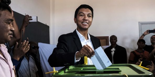Présidentielle Madagascar: Andry Rajoelina élu président avec 55,66% des suffrages, selon les résultats provisoires de la Ceni
