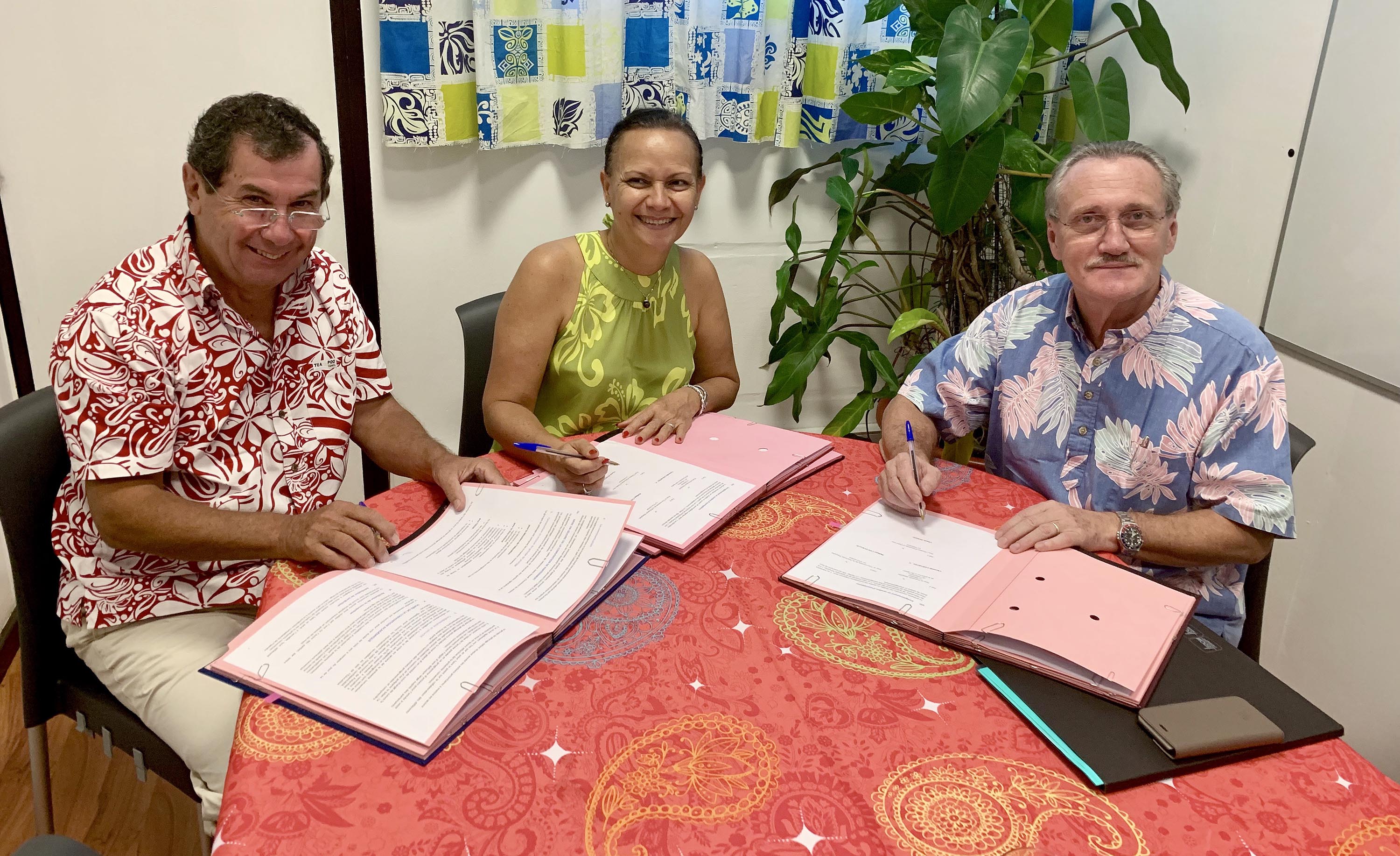Economie en Polynésie : Une convention de partenariat visant à favoriser le rapprochement entre le système éducatif et le milieu économique