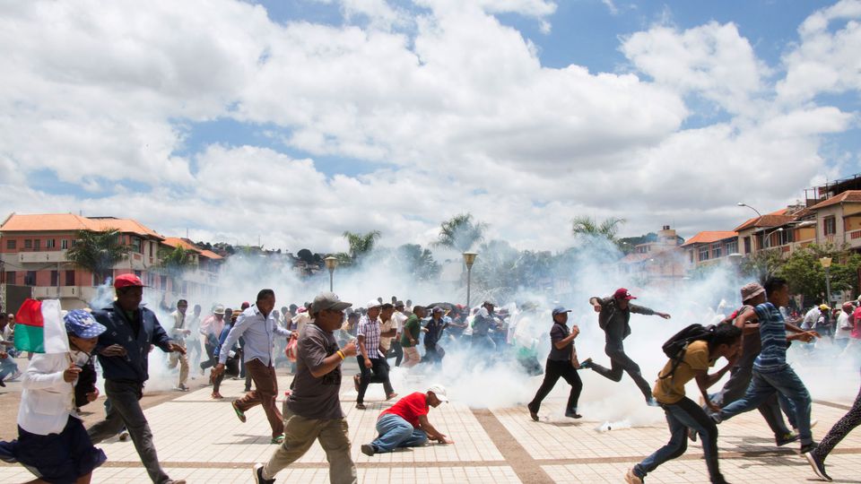 Présidentielle à Madagascar : Une manifestation de l&rsquo;opposition dispersée à coups de gaz lacrymogène