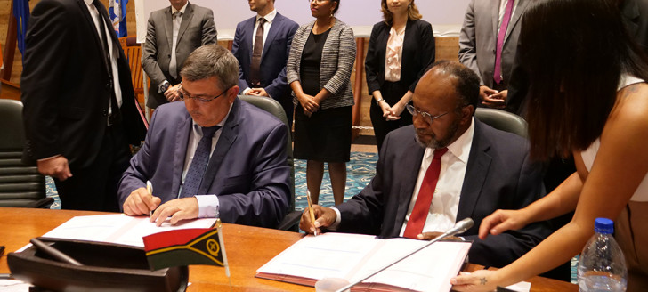 Coopération régionale : La Nouvelle-Calédonie et le Vanuatu signent leur accord de libre-échange