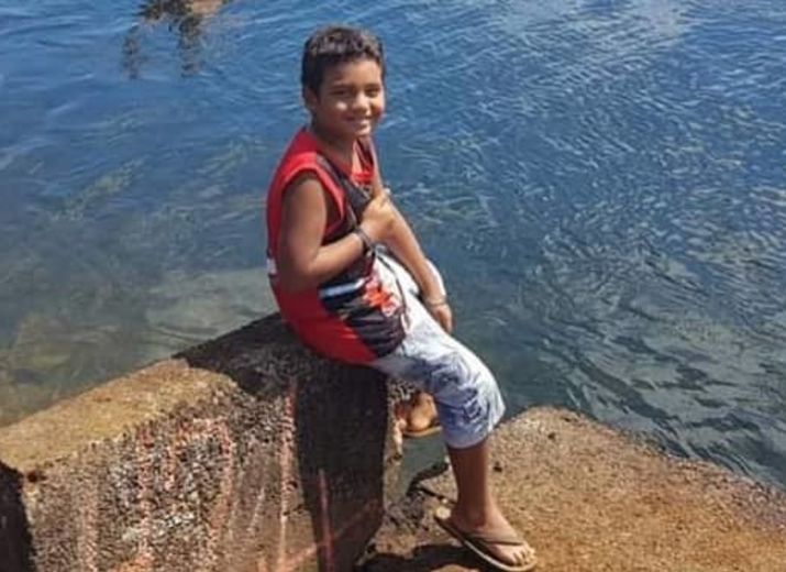 Émotion et solidarité en Nouvelle-Calédonie après l&rsquo;attaque d&rsquo;un enfant par un requin