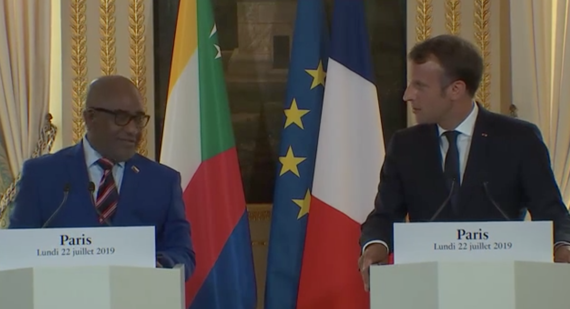 Emmanuel Macron et Azali Assoumani toujours en «désaccord» sur Mayotte française