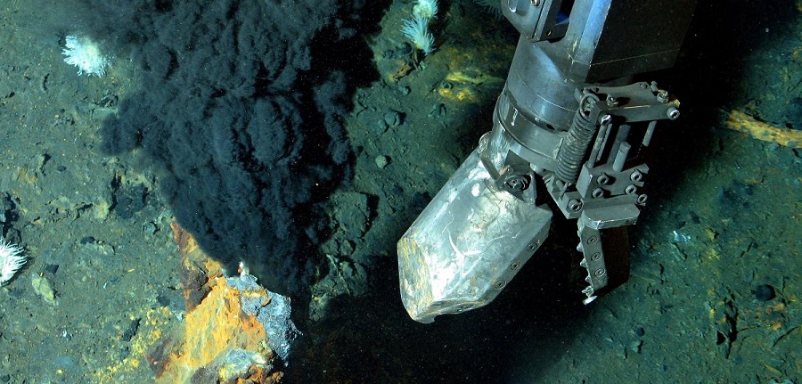 Ressources minières sous-marines : La Polynésie fait l’inventaire de son « patrimoine géologique »