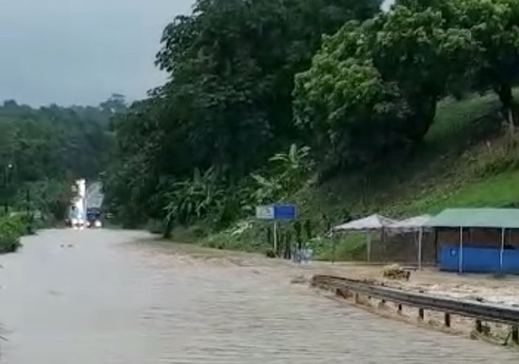 Intempéries : La Martinique sous les eaux en raison des fortes pluies