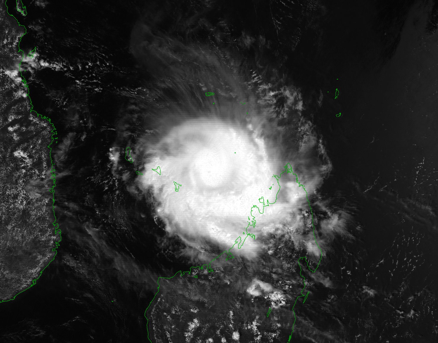 Cyclone Belna: Mayotte placée en alerte rouge dès 16 heures