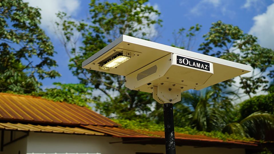 VIDÉO. Positive Outre-mer : En Guyane, l’éclairage solaire pour les villages isolés