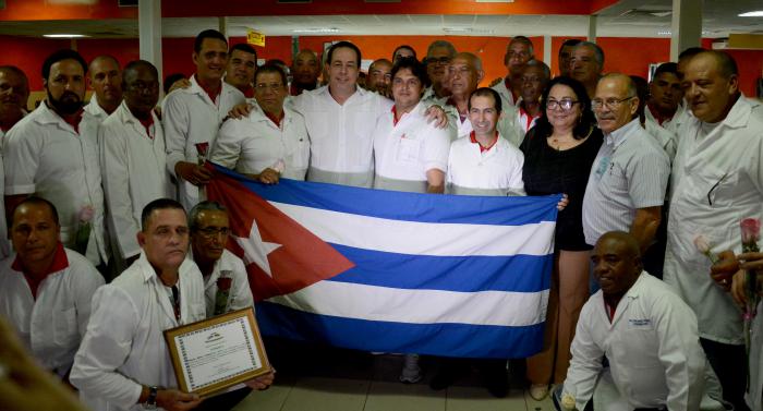 Le décret autorisant le recrutement de médecins cubains en Outre-mer officiellement publié