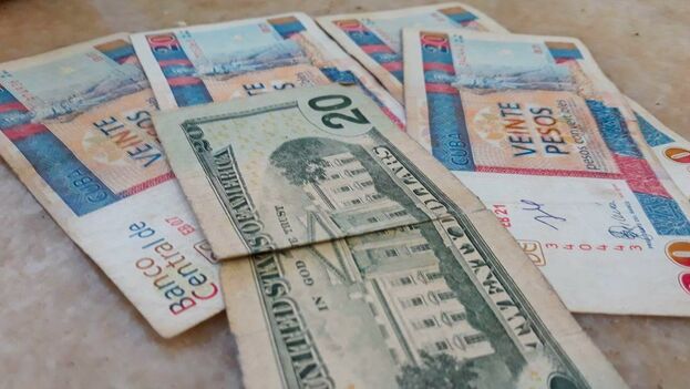 Cuba supprime la taxe sur le dollar