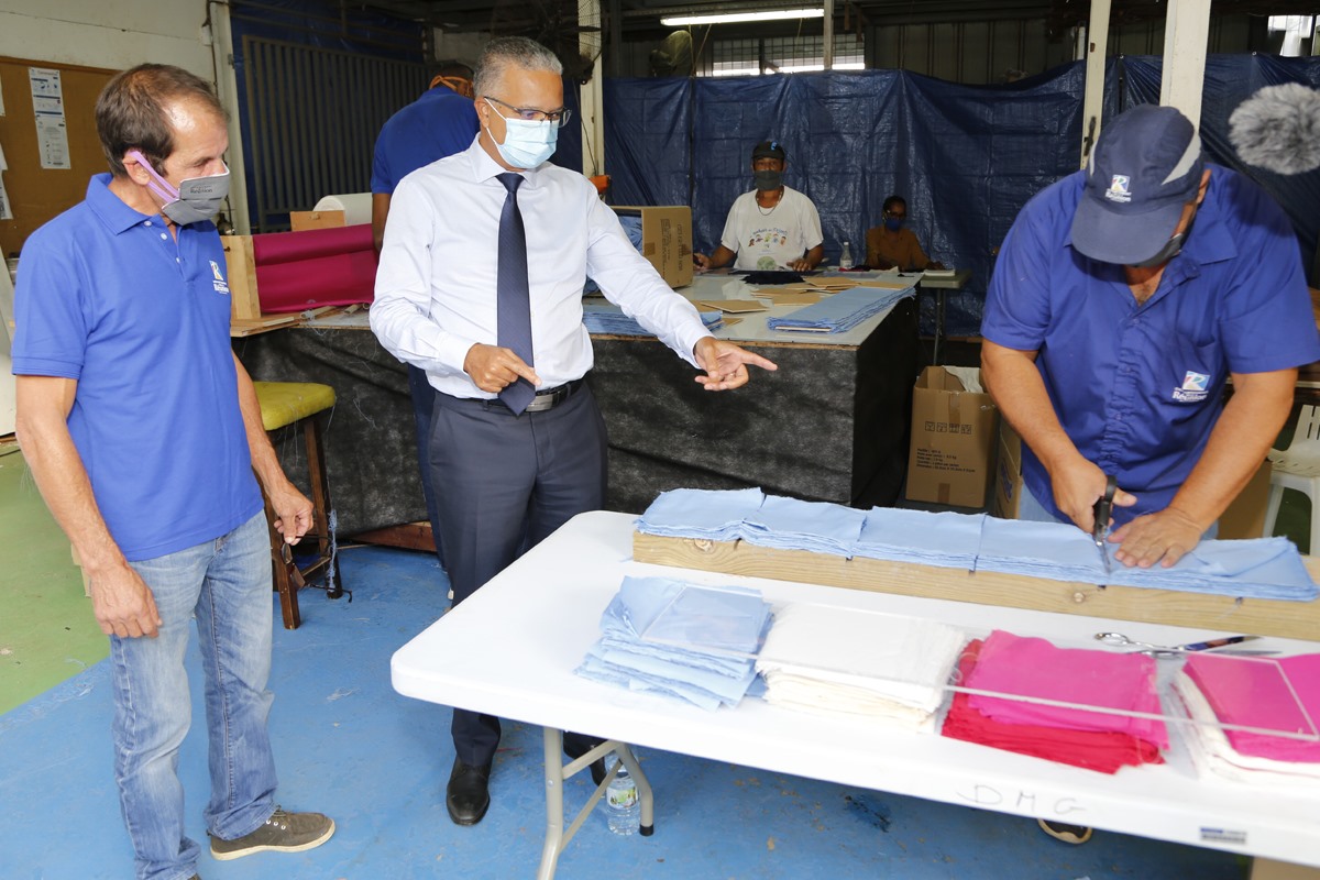 La Réunion : Le président du Département annonce 150 000 masques pour « la communauté éducative »