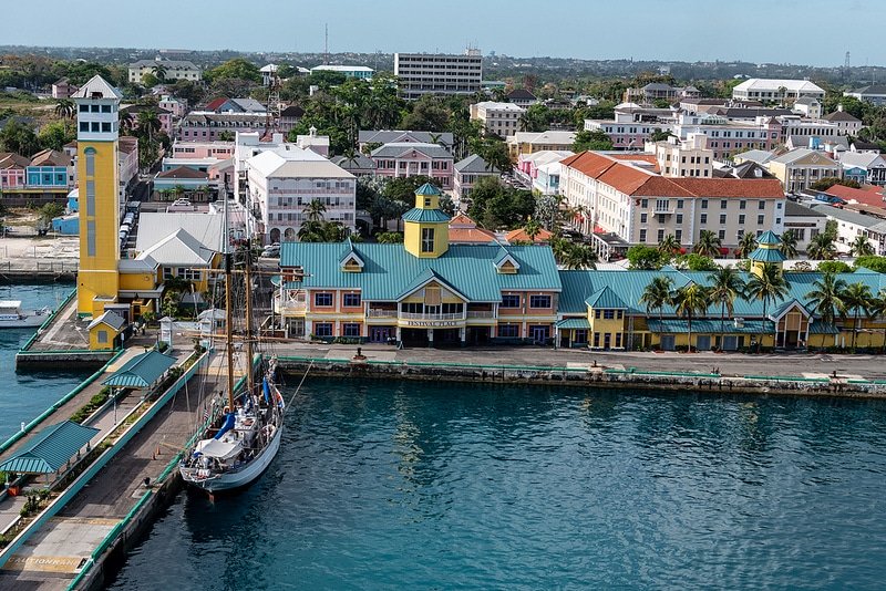 Caraïbes :Les Bahamas adoptent de nouvelles mesures de confinement face à la recrudescence des cas de coronavirus