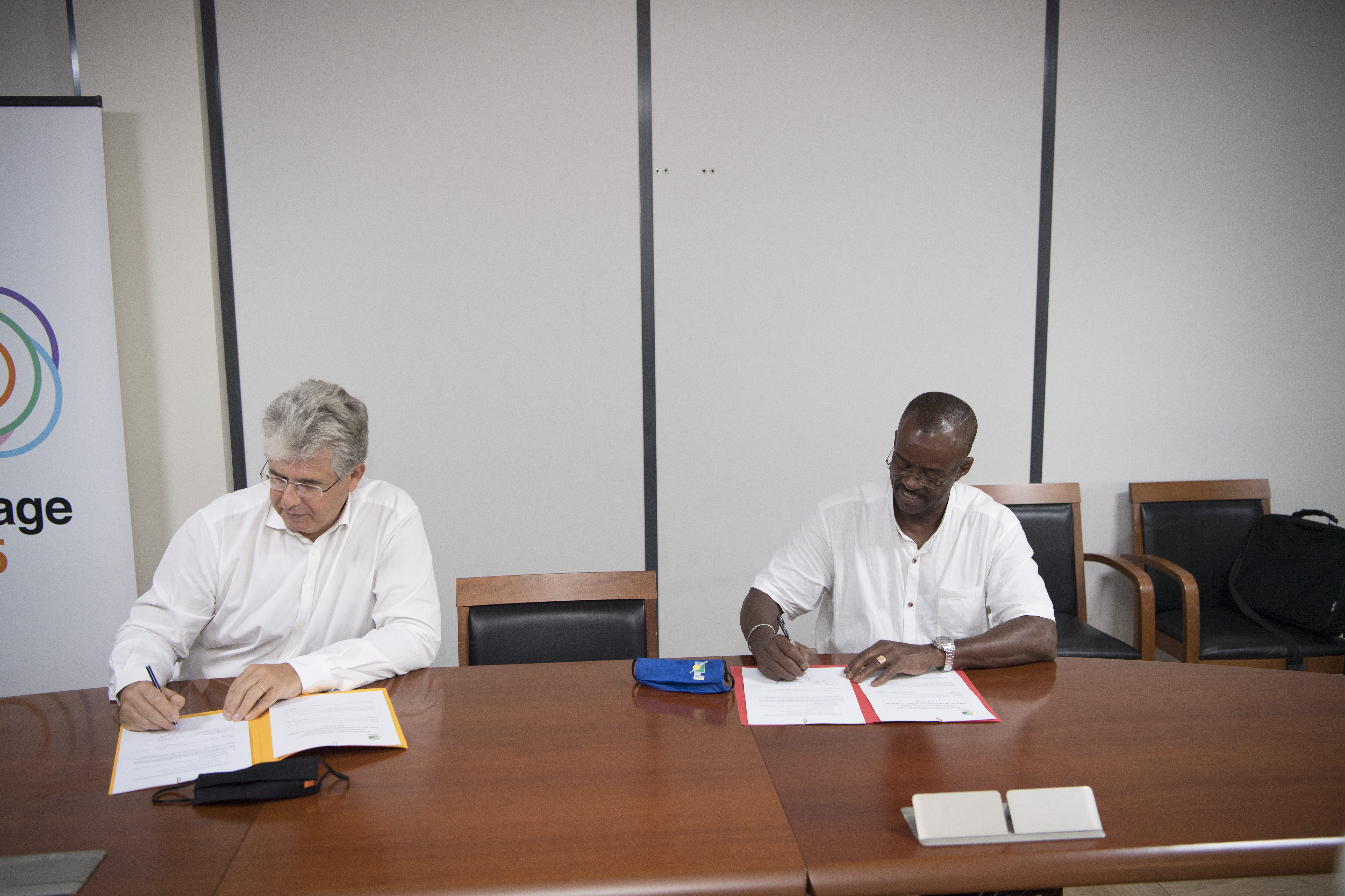 Guadeloupe : La Région et Orange signent un contrat pour augmenter le débit dans les îles