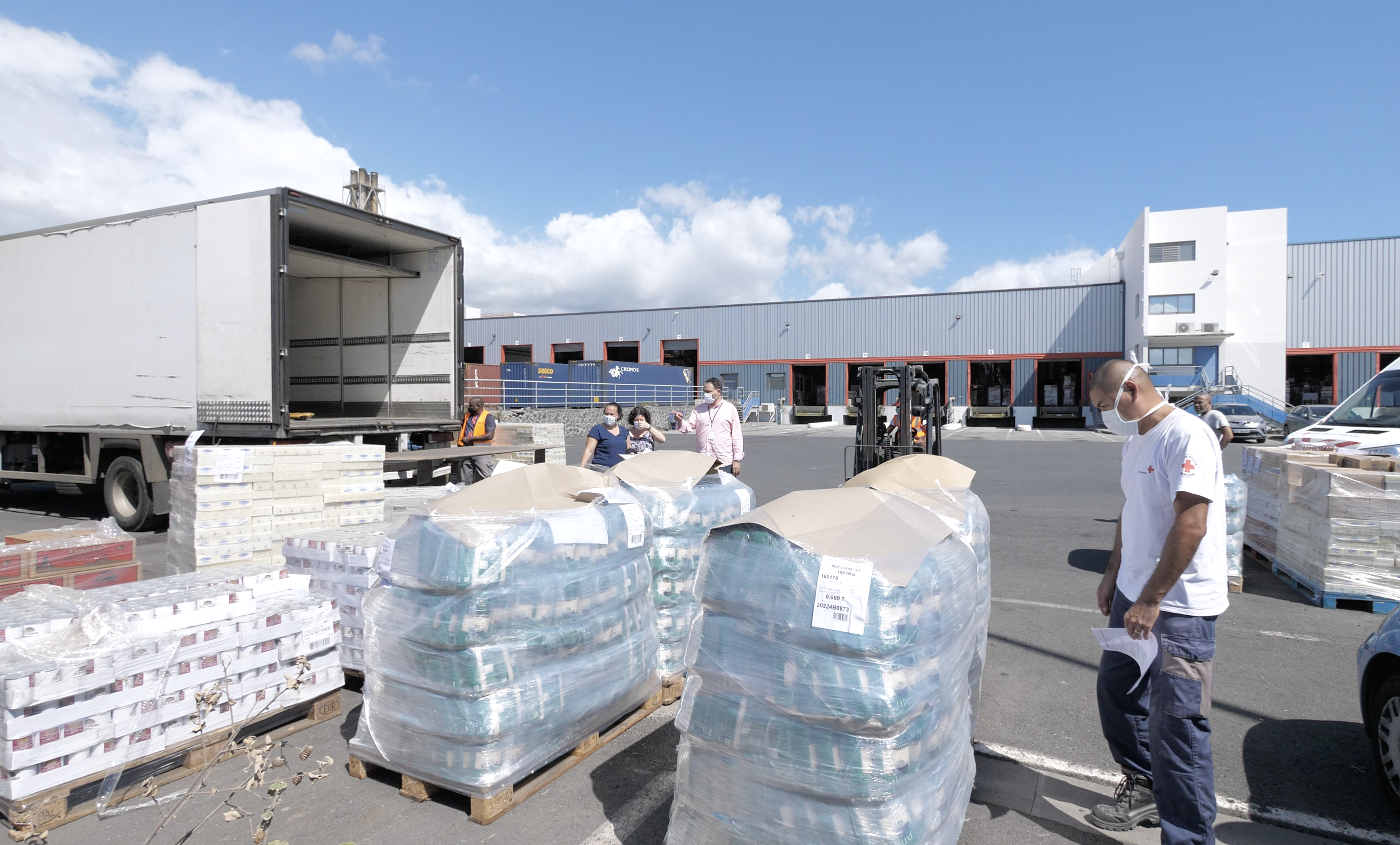 La Réunion : 12 000 colis vont être distribués dans le cadre de l’opération « Nout Colis Solidaire »