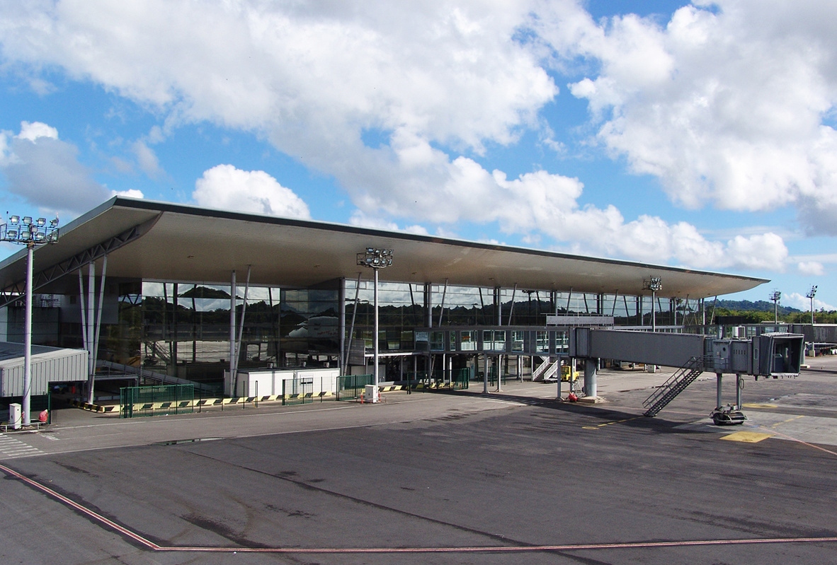 Guyane : L&rsquo;aéroport Félix Eboué s&rsquo;équipe d&rsquo;un scanner de chaussures anti-explosif